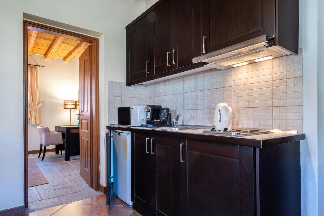 Lively Lofts By The Varos Residences Exterior foto